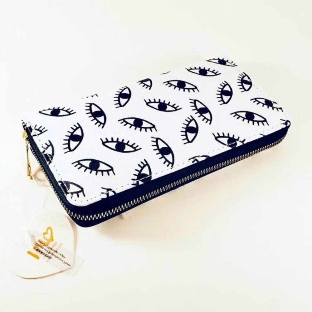 IMO Imoshion Cream Clutch Wristlet Art Deco Lash Eyes